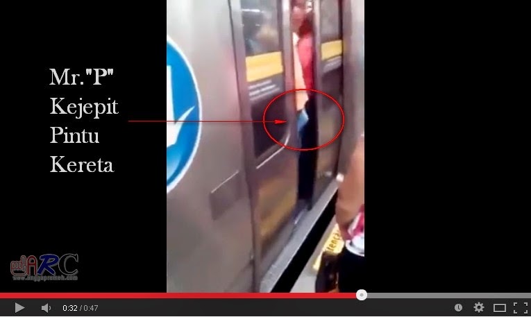 Video NGAKAK Penis Ereksi Terjepit Pintu Kereta