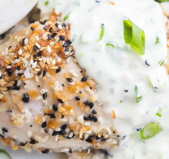 Everything Bagel Chicken with Scallion Cream Cheese Sauce (Keto) #healthy #ketodiet