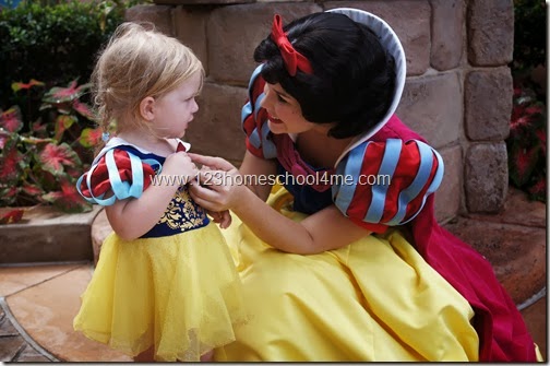 Character Interaction with Snow White at Epcot Disney World - disney vacations