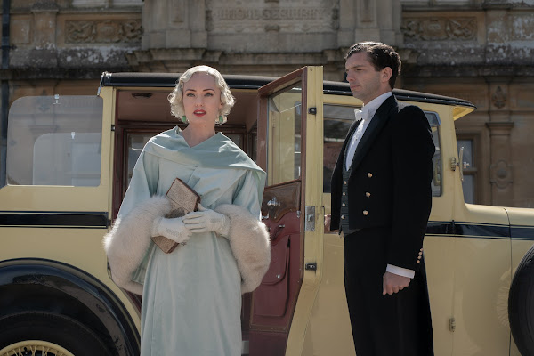 Downton Abbey: A New Era - Laura Haddock stars as Myrna Dalgleish and Michael Fox as Andy in DOWNTON ABBEY: A New Era
