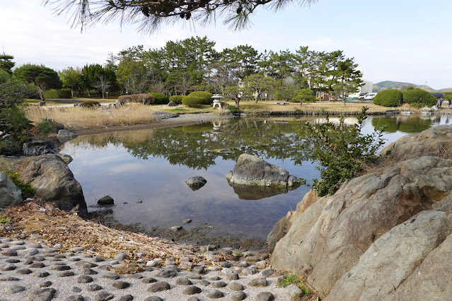 鳥取県米子市西町 湊山公園 清洞寺跡の池