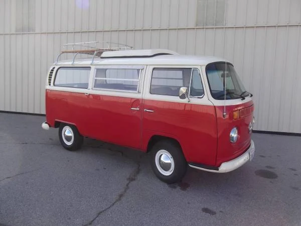 1968 VW Bus Camper 