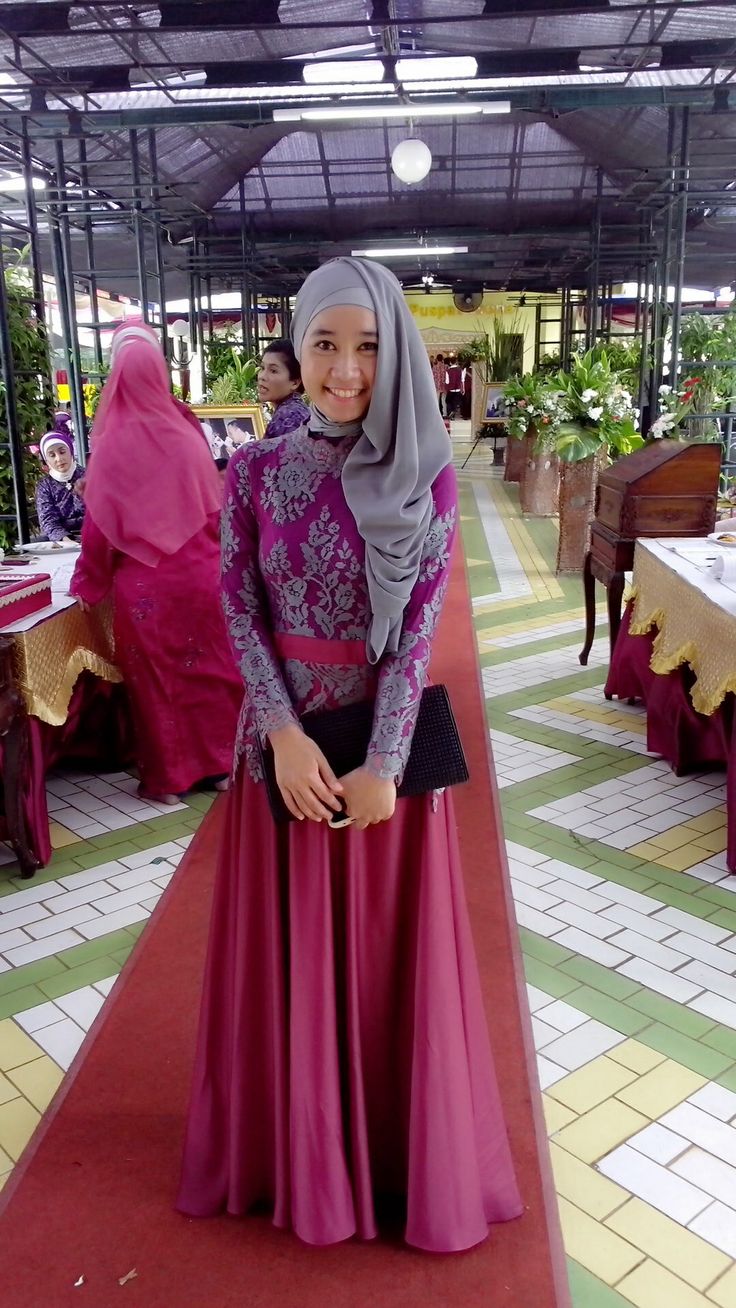 Model Gaun Pesta Muslimah Yang Elegan dan Anggun