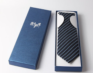 long tie in navy box