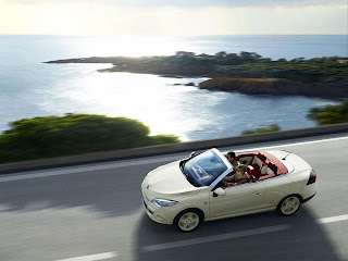 Renault Mégane Coupé-Cabriolet Floride (2012) Front Side