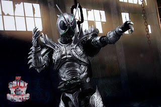 S.H. Figuarts Kamen Rider Shadowmoon 11