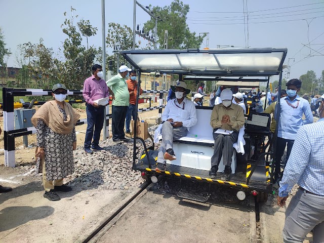 लखनऊ मण्डल : रेल संरक्षा आयुक्त द्वारा किया गया परसेंडी-बिसवां स्टेशनों के मध्य दोहरीकरण एवं नई विद्युतकर्षण लाइन युक्त रेल खण्ड का संरक्षा परीक्षण