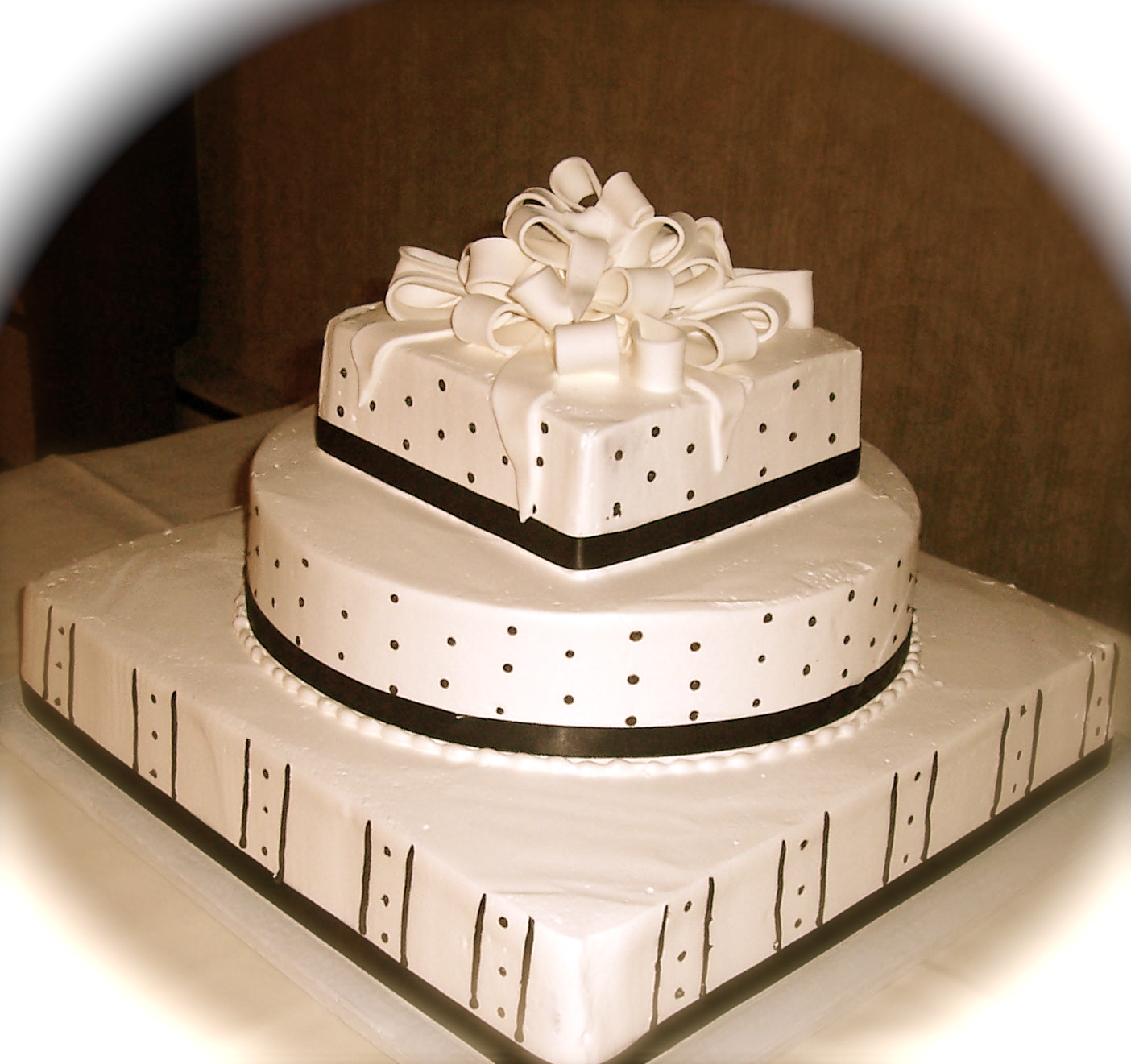 beautiful wedding cake