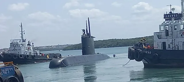 IMÁGENES: Atraque del submarino 'Tikuna' en el Puerto de Natal (RN)