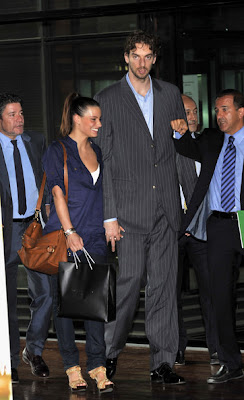 Pau Gasol with Girlfriend