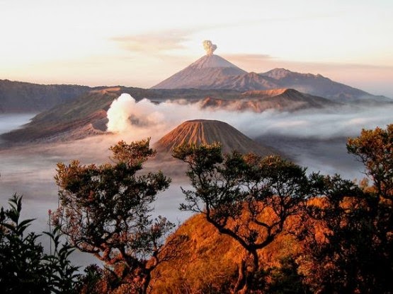 Gunung Semeru Dan Bromo