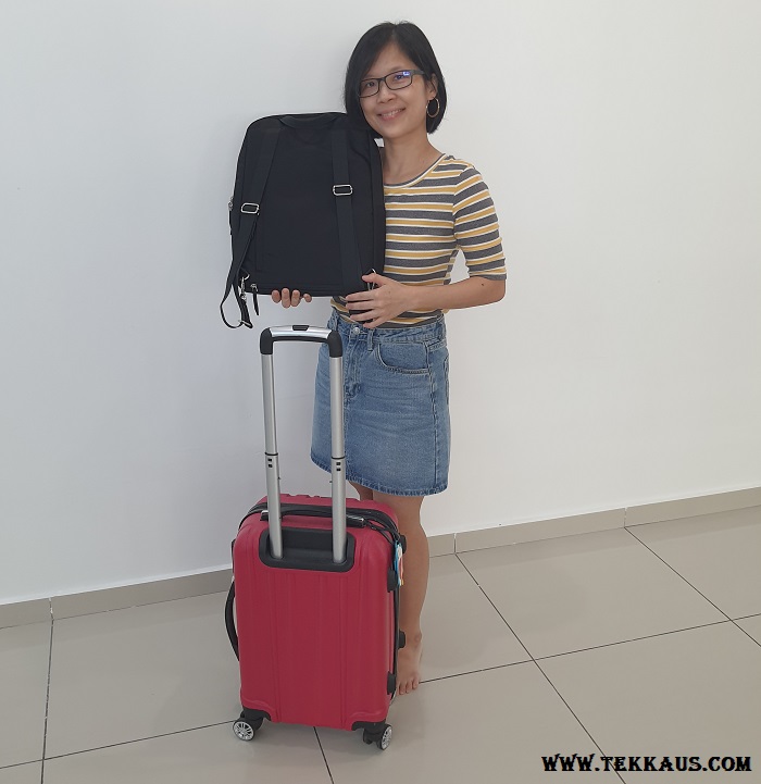 Attach Your Targus Backpack to the luggage easily