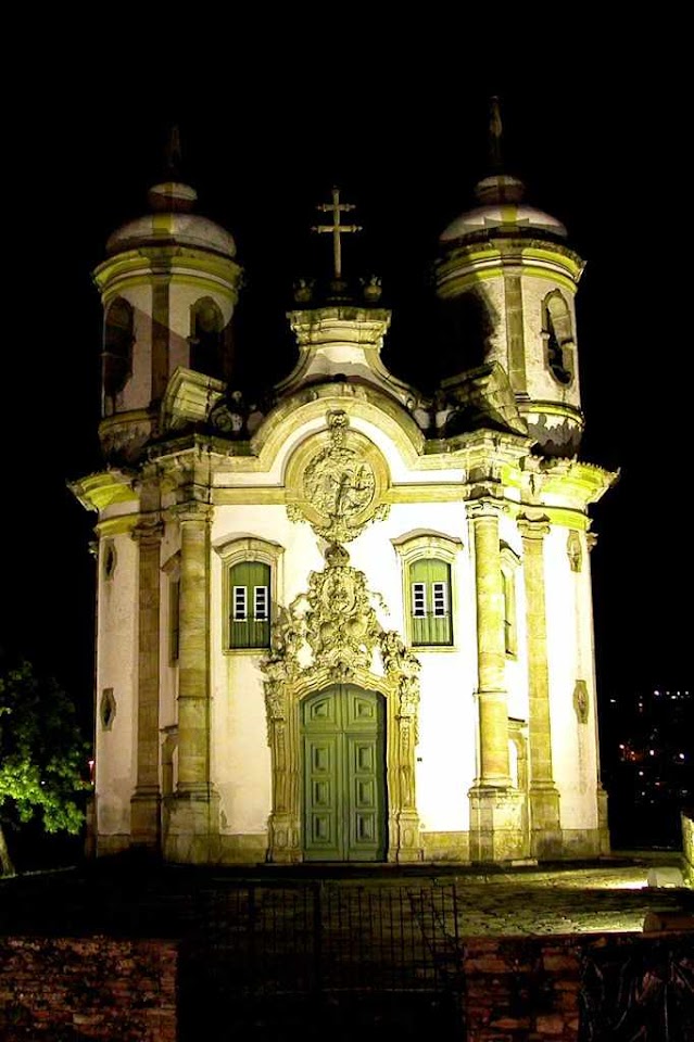 S.Francisco de Assis, Ouro Preto: forte como guerreiro, bondosa como mãe