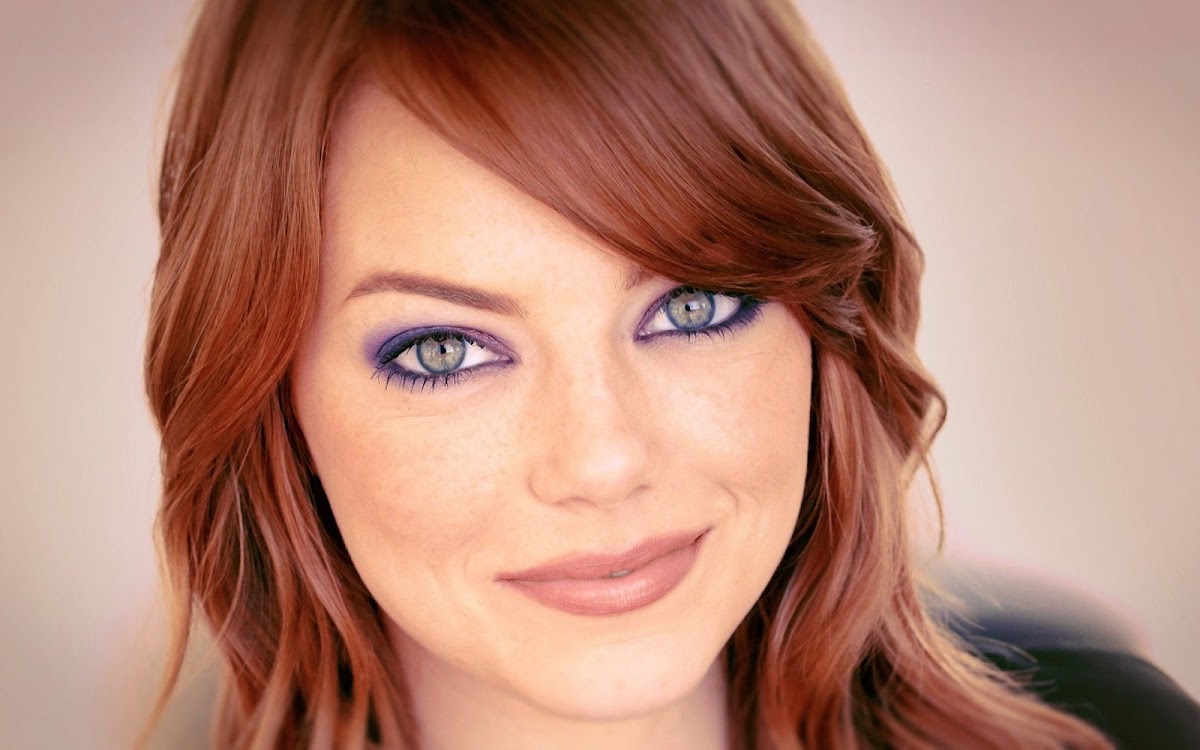 Emma Stone Widescreen HD Wallpaper