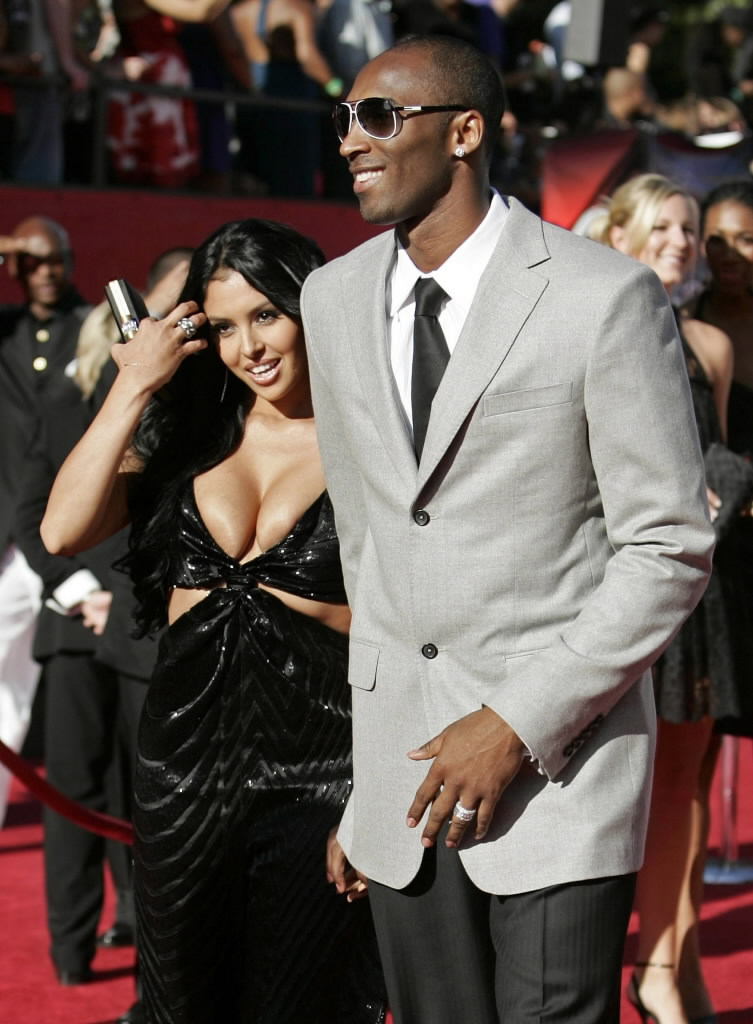 kobe bryant wife vanessa ring. Kobe Bryant#39;s wife Vanessa