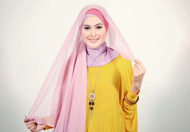 Cara Memakai Jilbab Segi Empat Kreasi yang Cantik \u00ab Terbaru 2014  eNetter