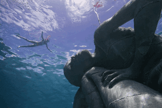 La estatua bajo el agua más grande que has visto jamás
