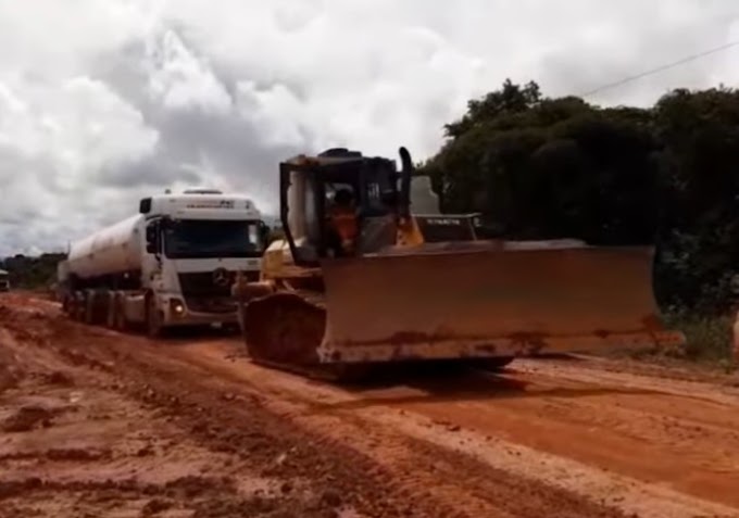 Comboio com oxigênio para Manaus enfrenta atoleiro na BR-319 e atrasa entrega