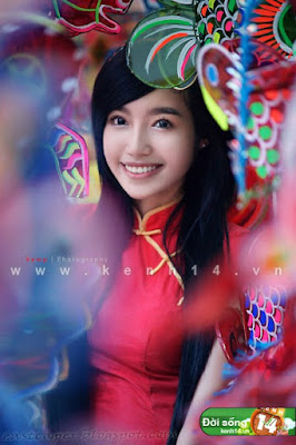 elly_tran_ha_wearing_china_red_dress