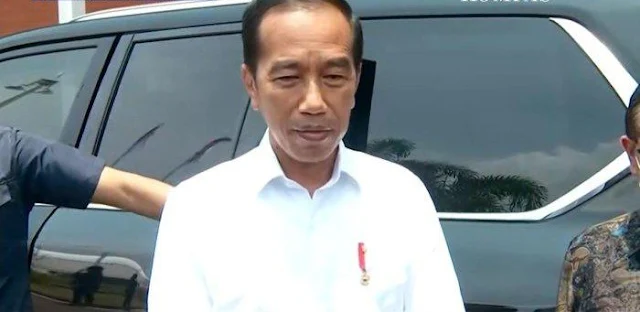 Jokowi Ambil Sikap soal Lukas Enembe yang Mangkir Panggilan KPK, Mahfud MD Sebut Bisa Jemput Paksa