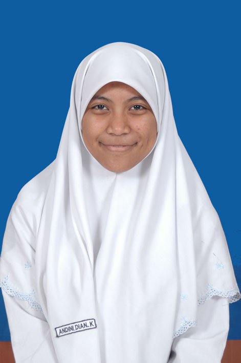 sarahauliafadhilah pas  foto  ijazah 12 IPA 5 ukuran 4x6 