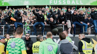 Crying Wolves: 'Chaos club' Wolfsburg on the brink of relegation again