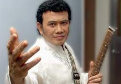 Rhoma Irama Berantas Dangdut Erotis