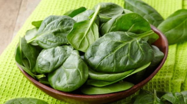 Great spinach benefits for maintain healthy bones and muscles.