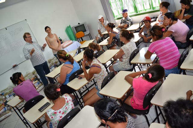 Equipe do CRAS faz entrega de cestas básicas em Siderópolis