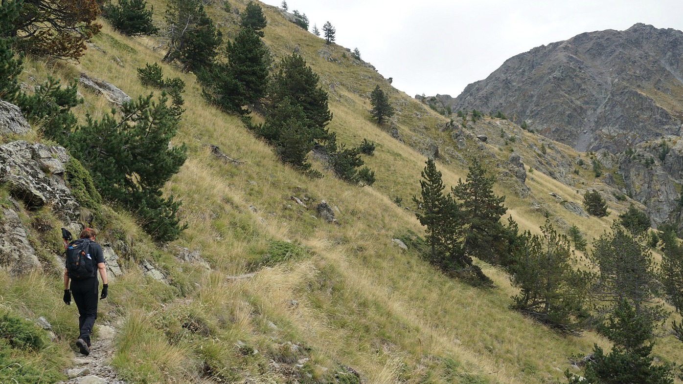 Approaching signpost#22 Vallon de Vens