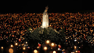 Procissão das velas em Fátima em Portugal