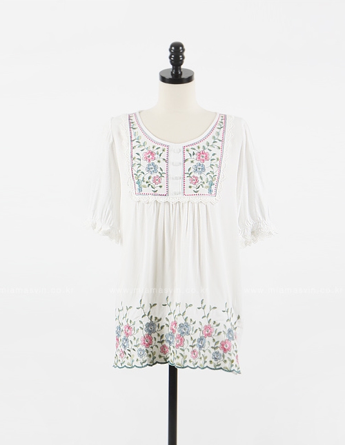 Floral Embroidered Blouse with Lace Trim