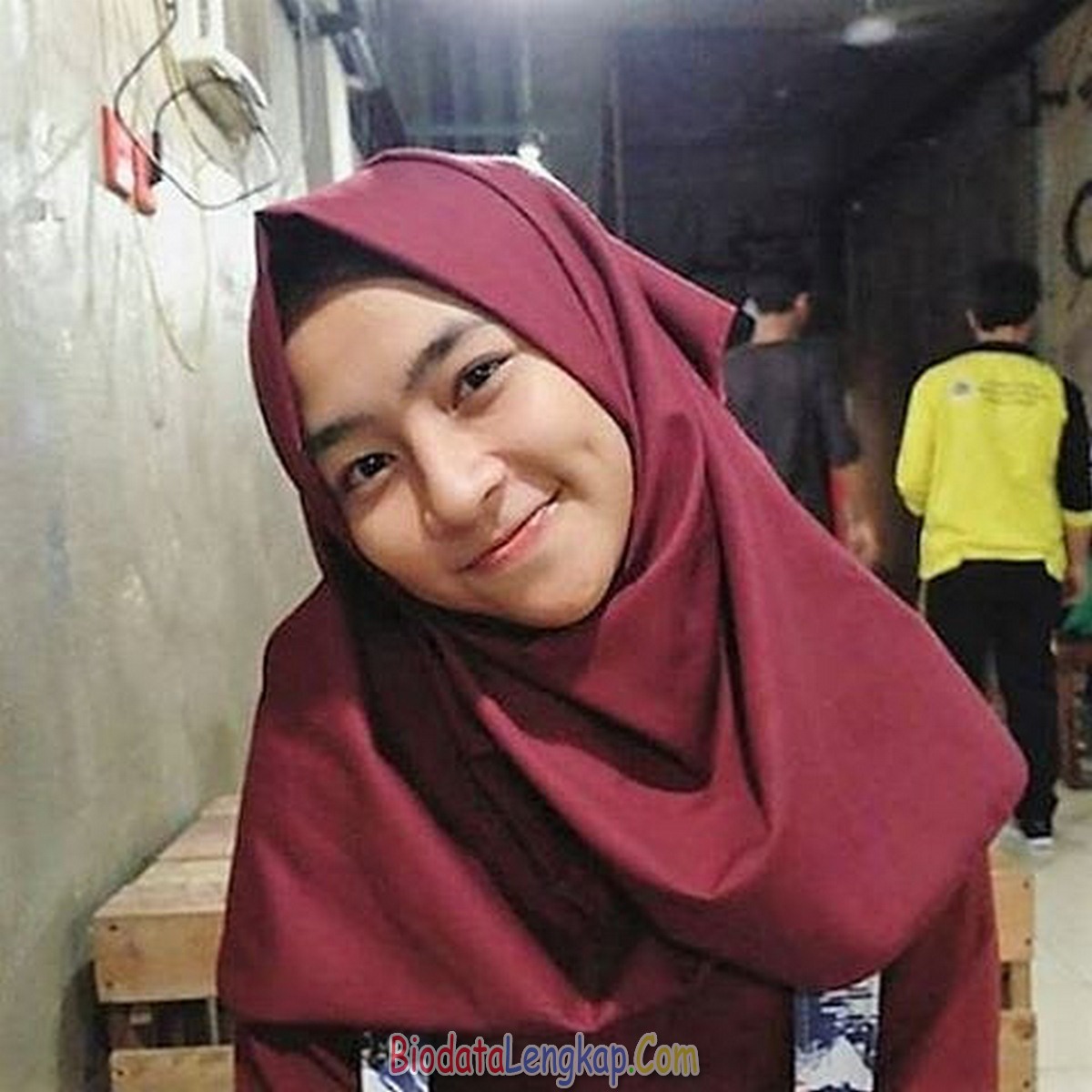 42 Foto Cewek Cantik Berjilbab Pas Banget Di Jadiin Istri