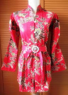 model baju batik wanita merah