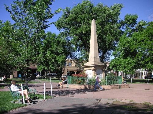 santa fe plaza, palace of the governors