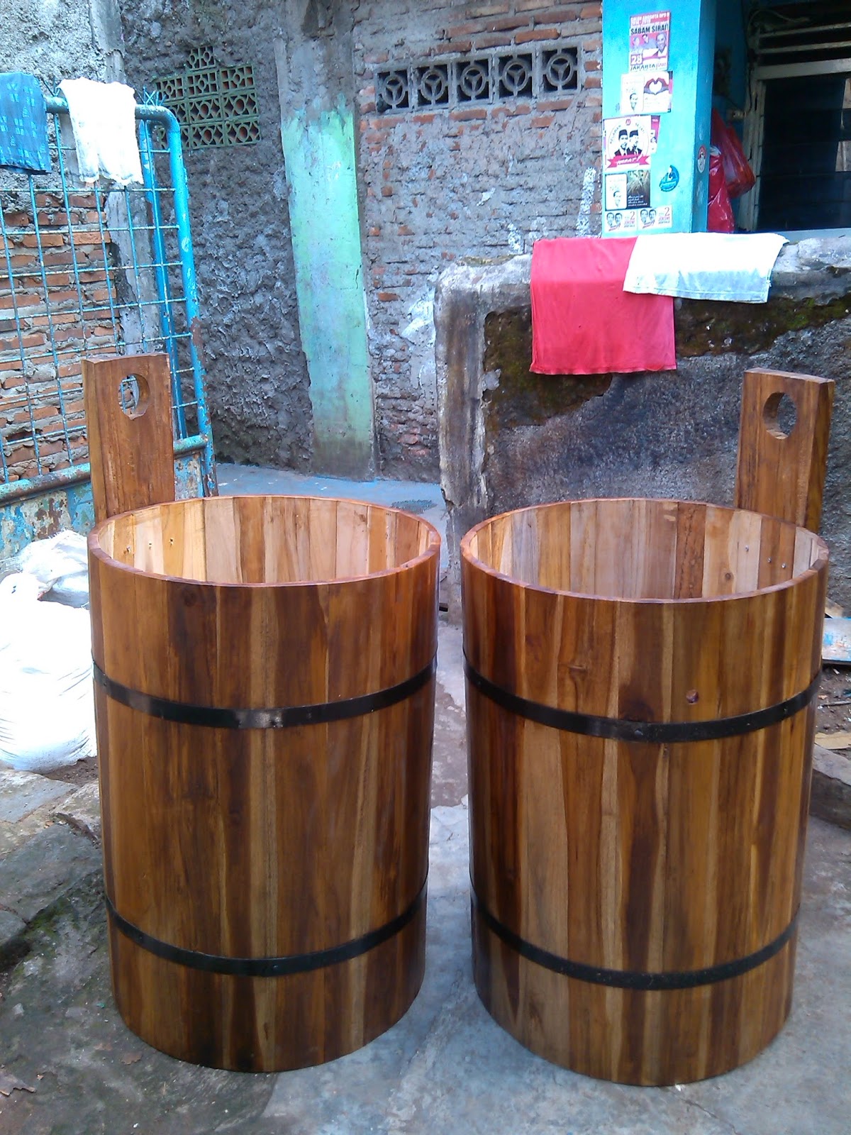 Penjual ember kayu gentong kayu barrel tahang 2020