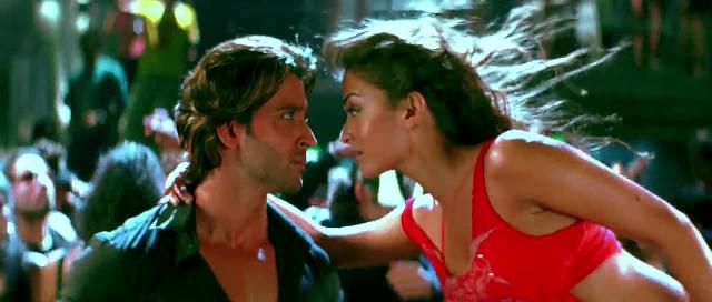 Screen Shot Of Hindi Movie Dhoom:2 (2006) Download And Watch Online Free at worldfree4u.com