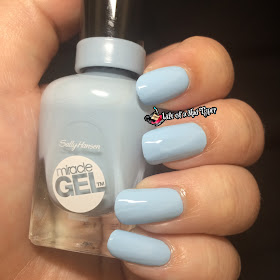 Sally Hansen Reformulated Miracle Gel Top Coat in Blue Hue 