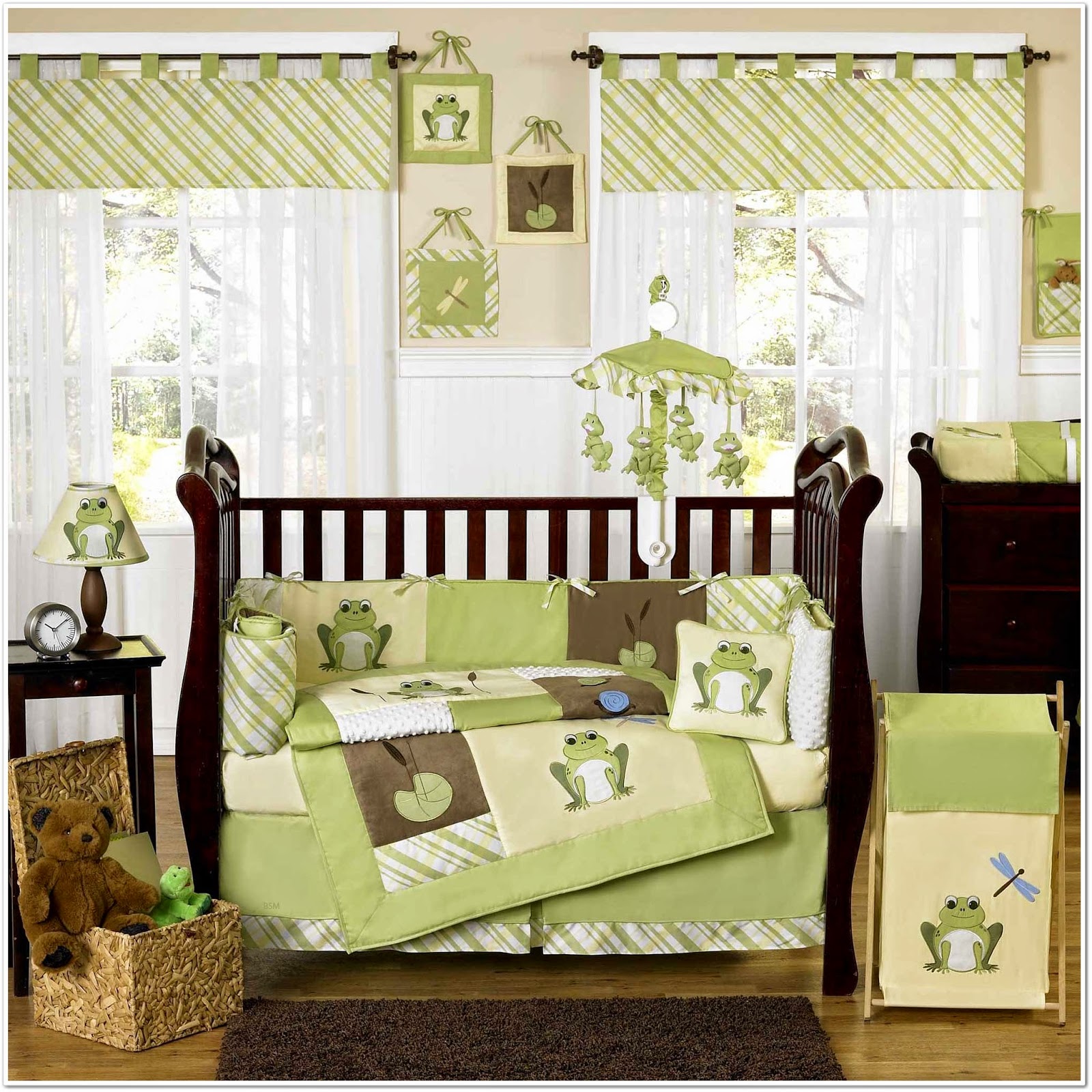 Decorate Your Baby Room With Nursery Furniture Sets