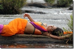 shanvi-navel-show-pics