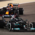 Fórmula 1: Hamilton gana la épica apertura de la temporada después de una emocionante batalla con Verstappen en Bahréin