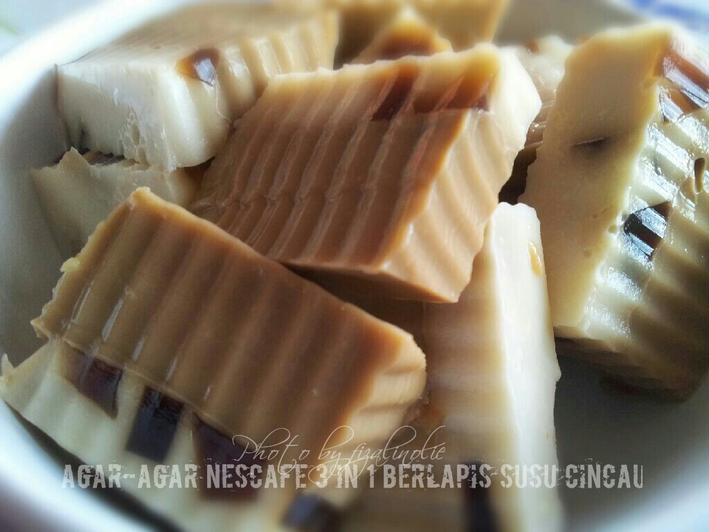 Agar-Agar Nescafe 3 IN 1 Berlapis Susu Cincau 