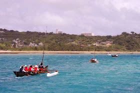 sabani boats paddle at start of race