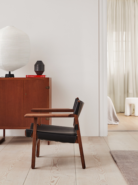 MID CENTURY MODERN SCANDINAVIAN DESIGN - DANISH MODERN THE SPANISH CHAIR IN HONG KONG