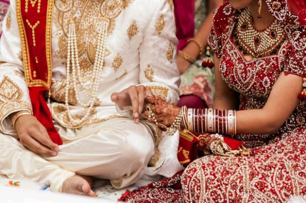 A bride had to marry a wedding guest after her groom suddenly disappeared from the ceremony in the state of Uttar Pradesh in India. The Tribune reported that the incident took place on Monday, May 16,  in the town of Maharajpur, in the Indian state of Madhya Pradesh.