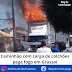 Caminhão com carga de colchões pega fogo em Grussaí