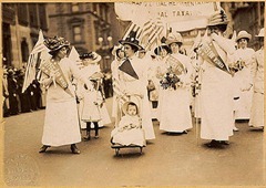 400px-Suffrage_parade-New_York_City-May_6_1912