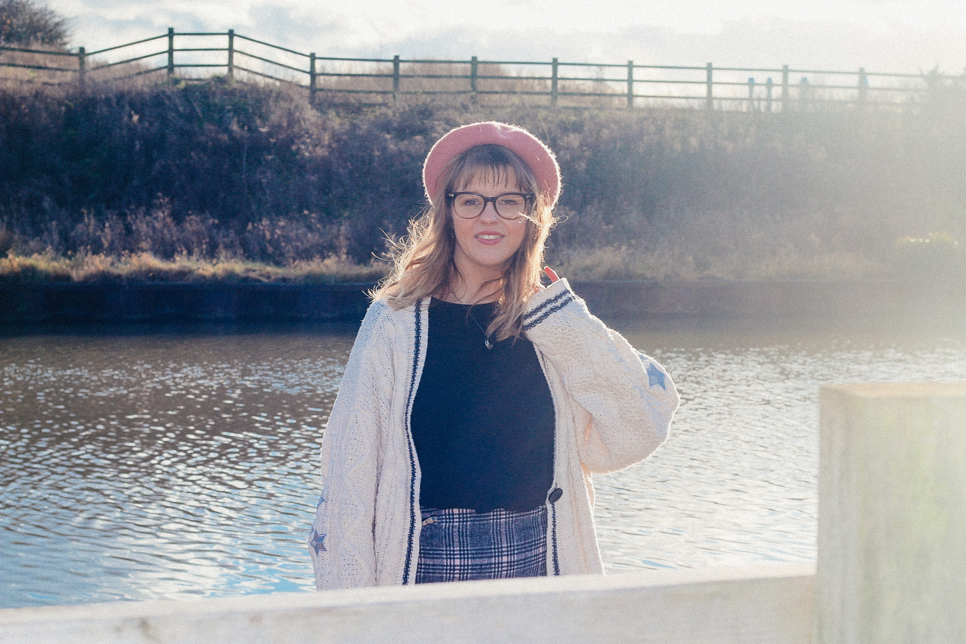 How to improve your wellbeing - little mental tips blogpost. Blogger girl chloe harriets in pink beret.