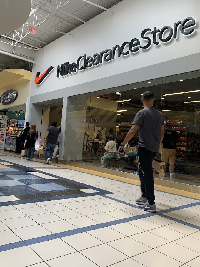 Nike Clearance Store - Dixie Outlet Mall Mississauga