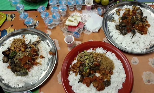 Tradisi Unik Makan Bajamba Orang Minang